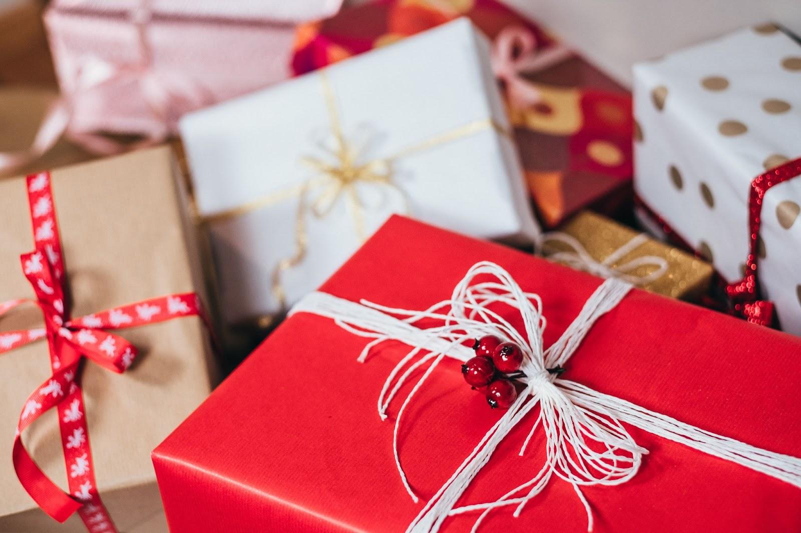 8 Gift Ideas to Get for Your Family