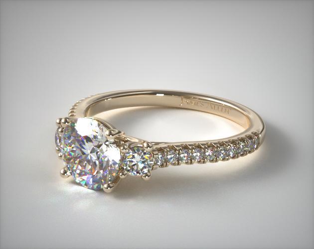 A Beginner's Guide to Buying a Diamond Ring